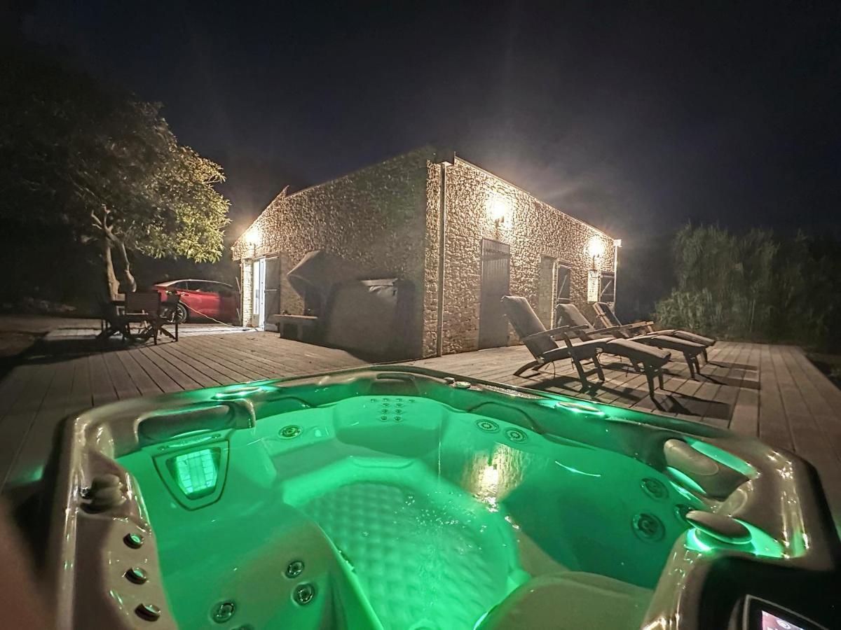 Villa 2 Chambres Avec Jacuzzi Bonifacio  Exterior photo